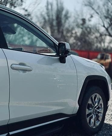 rav4 2021: Toyota RAV4: 2021 г., Кроссовер — 2