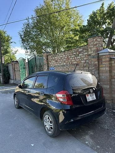 фит багаж: Honda Fit: 2008 г., 1.3 л, Автомат, Бензин, Хэтчбэк — 4