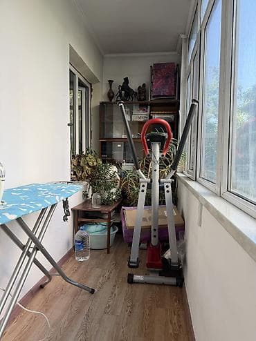 Квартиры: 3 комнаты, 63 м², Индивидуалка, 3 этаж, Косметический ремонт — 8