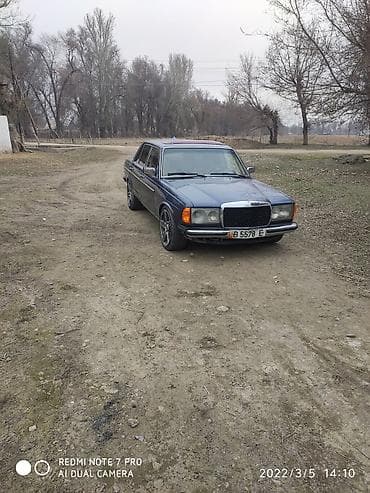манометрический коллектор: Mercedes-Benz W123: 1984 г., 2 л, Механика, Бензин, Седан — 10