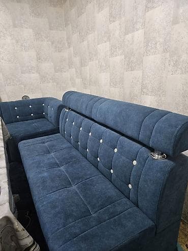 дневной свет: Кухонный уголок с мягким диваном и столом. - Комплектация: угловой — 2