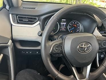 авто седло: Toyota RAV4: 2022 г., 2.5 л, Вариатор, Гибрид, Кроссовер — 9