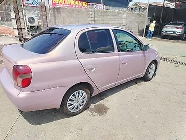 машины китайские: Toyota Platz: 2001 г., 1.5 л, Автомат, Бензин, Седан — 4