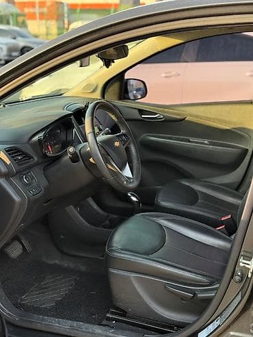 byd song plus: Chevrolet Spark: 2018 г., 1 л, Автомат, Бензин, Хэтчбэк — 10