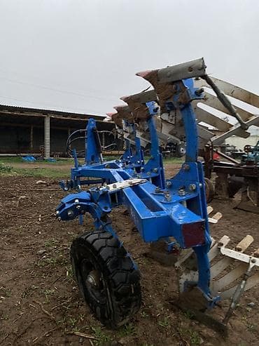 трактор дыты: Навесной оборотный плуг, 4 корпусный — 3