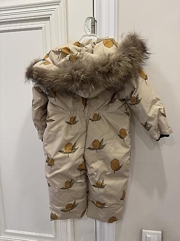 комбенизоны: Детские зимние комбинезоны отличное состояние 1) Бежевый комбинезон — 2