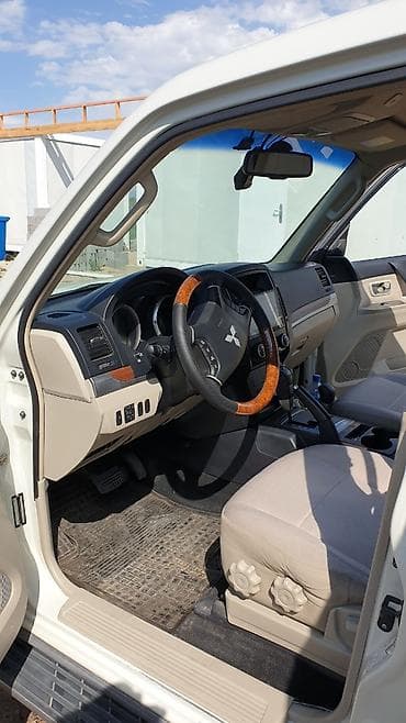 Продажа авто: Mitsubishi Pajero: 2008 г., 3 л, Автомат, Бензин, Внедорожник — 6