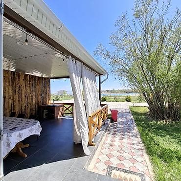 иссык куль коттеджи бостери: Коттедж, Коттедж ЦО Париж, Чок-Тал, Детская площадка, Парковка, стоянка, Охраняемая территория — 6