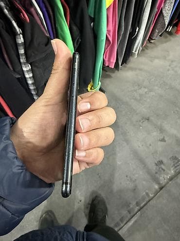 galaxy a30: IPhone SE 2020, 64 ГБ, Черный — 4