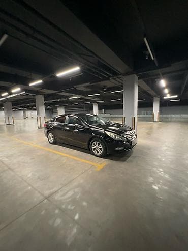 Hyundai Sonata: 2011 г., 2 л, Автомат, Бензин, Седан — 4