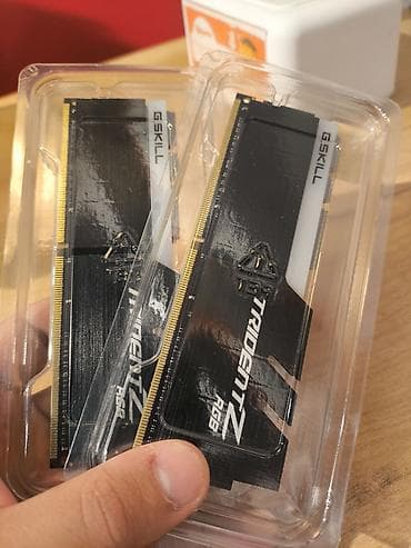e5 2650: G - SKILL TridentZ RGB
2×16 = 32 GB DDR4 3000 MHz

15 000 — 3