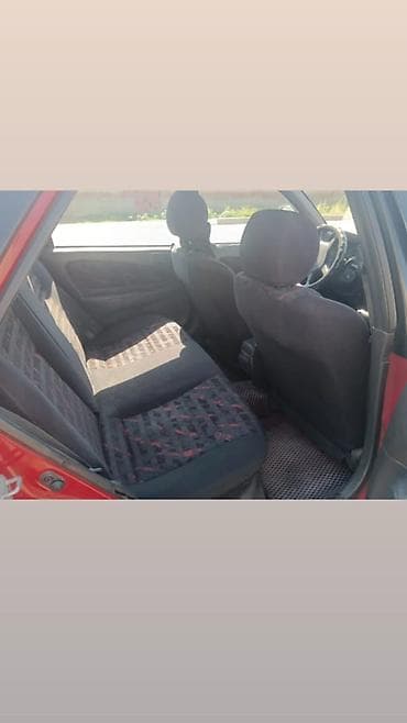 corolla e120: Toyota Corolla: 1999 г., 1.6 л, Автомат, Бензин, Лифтбек — 3