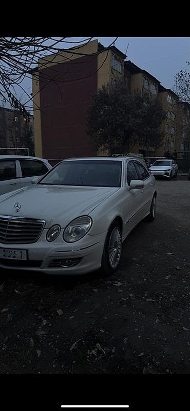 космическая: Mercedes-Benz E-Class: 2008 г., 3 л, Автомат, Бензин, Седан — 5