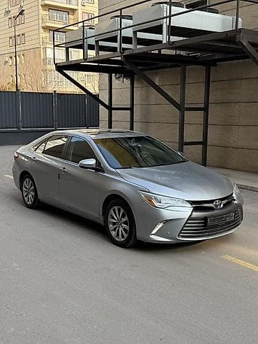 Транспорт: Toyota Camry: 2017 г., 2.5 л, Автомат, Бензин, Седан — 1