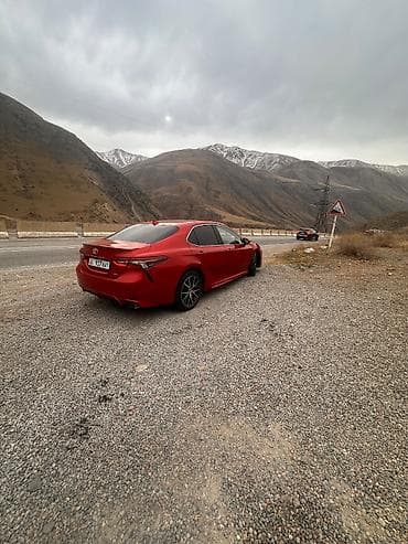corolla s: Toyota Camry: 2021 г., 2.5 л, Автомат, Бензин, Седан — 1