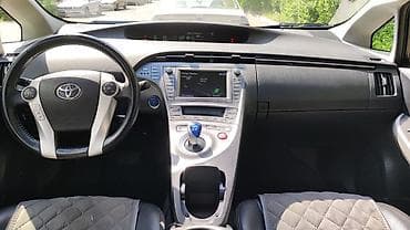 bye e5: Toyota Prius: 2015 г., 1.8 л, Вариатор, Гибрид, Хэтчбэк — 5