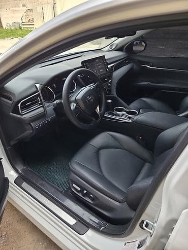 prius v: Toyota Camry: 2022 г., 2.5 л, Вариатор, Гибрид, Седан — 8