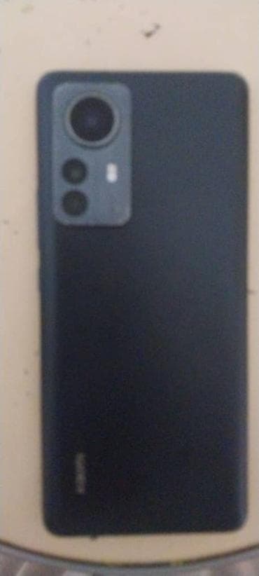 poco m5c: Xiaomi, 12 Pro, Б/у, 256 ГБ, цвет - Черный, 1 SIM, 2 SIM, eSIM — 4