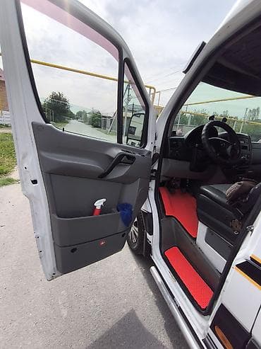 кызыл бирдик: Mercedes-Benz Спринтер: 2007 г., 2.2 л, Кол менен иштөөчү, Дизель, Бус — 6