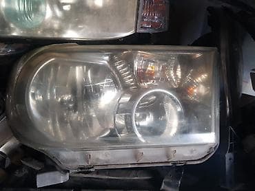 фара рф 1: Тайота секвоя Toyota sequoia 2010 год фары передние бу оригинал — 1
