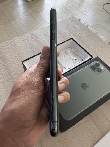 appl: IPhone 11 Pro Max, Б/у, Matte Midnight Green, Наушники, Зарядное устройство, Защитное стекло — 2