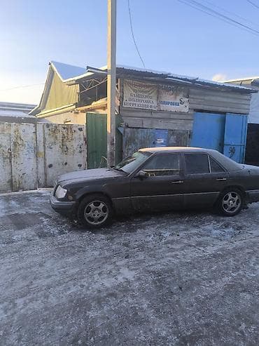 Mercedes-Benz E-Class: 1995 г., 2 л, Механика, Бензин, Седан at lalafo.kg Mercedes-Benz E-Class: 1995 г., 2 л, Механика, Бензин, Седан