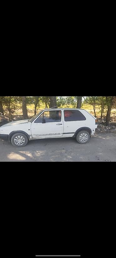 e500 124: Volkswagen Golf: 1985 г., Механика, Хэтчбэк — 3