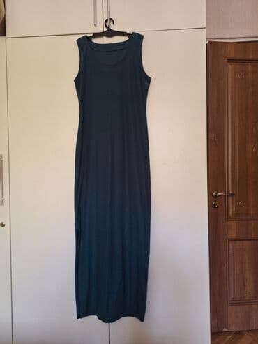 зеленое платье большого размера: Продается стильное пл. Размер подойдёт на 44-46. Цвет изумрудный — 4