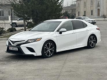 Toyota Camry: 2019 г., 2.5 л, Автомат, Бензин, Седан at lalafo.kg Toyota Camry: 2019 г., 2.5 л, Автомат, Бензин, Седан