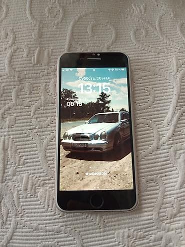 кнопочный телефон новый: IPhone 8, Б/у, 64 ГБ, Rose Gold, Чехол, 100 % — 1