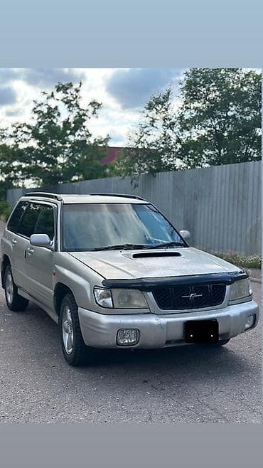 Subaru Forester: 2000 г., Кроссовер