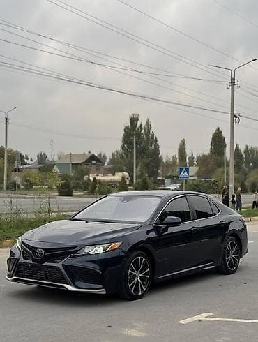 дым на свадьбу: Сдается в аренду Tayota camry 70, На посуточный и длительный срок. В — 2