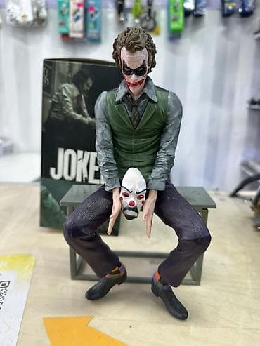 рыцарь: Фигурка “JOKER” (вдохновлена образом персонажа из фильма «Темный — 2