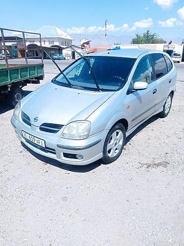 toyota corolla runx: Nissan Almera Tino: 2003 г., Бензин, Лифтбек — 2