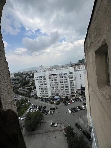 продаю квартиру 7мкр: 3 комнаты, 60 м², 12 этаж — 2