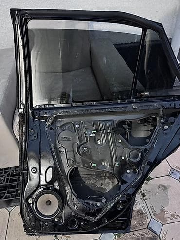 Автозапчасти: Задняя правая дверь в сборе для легкового автомобиля (седан/хэтчбек) — 2