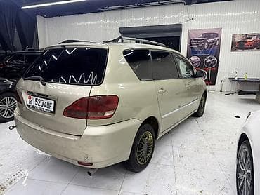 matiz 4: Toyota Avensis Verso: 2003 г., 2 л, Ручные, Бензин, Минивэн — 3