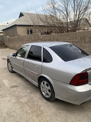 бар авто: Opel Vectra: 1999 г., 2 л, Кол менен иштөөчү, Дизель, Седан — 5