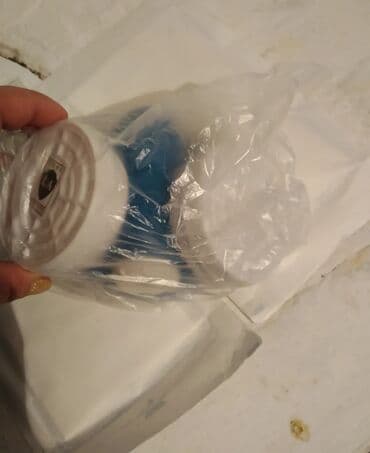 Маски медицинские: Респиратор новый осталось 3 шт. Цена по 350c0/508/01/35/95 — 4