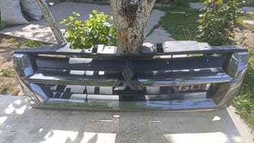 Решетка радиатора Mitsubishi Б/у, Оригинал