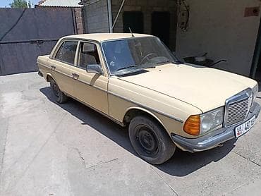 220 mers: Mercedes-Benz W123: 1997 г., 2 л, Механика, Бензин, Седан — 2