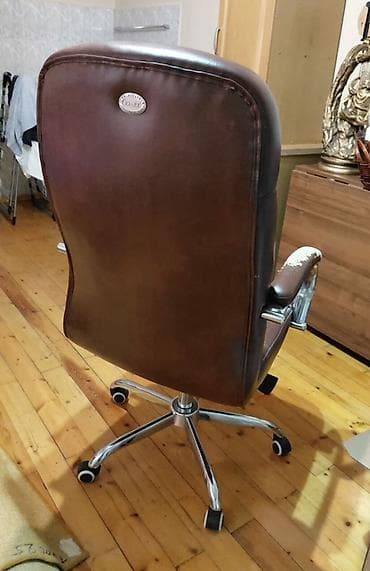 офисный кресло цена: Офисное кресло, С колесиками, цвет - Коричневый, Экокожа, Самовывоз, Платная доставка — 2