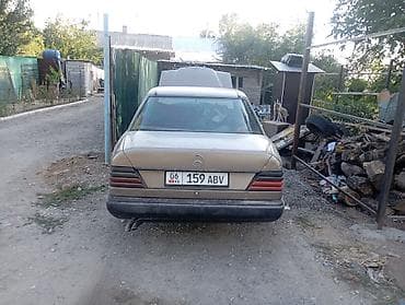 Транспорт: Mercedes-Benz W124: 1988 г., 2 л, Механика, Бензин, Седан — 7