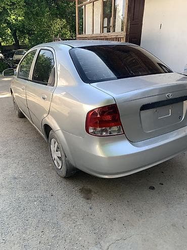 Транспорт: Daewoo Kalos: 2003 г., 1.1 л, Кол менен иштөөчү, Бензин, Седан — 10