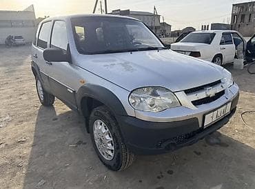 мото электро: Chevrolet Niva: 2011 г., 1.7 л, Механика, Бензин, Внедорожник — 2