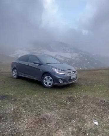 sanata d8: Hyundai Solaris: 2013 г., 1.6 л, Механика, Бензин, Седан — 3