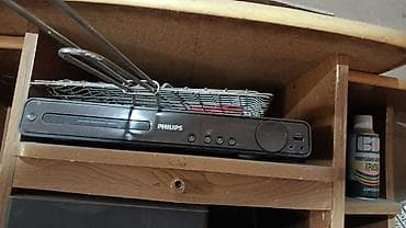 колонки на стену: Домашний кинотеатр Philips Состав комплекта: - DVD-проигрыватель — 2