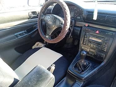 машина авди: Audi A4: 2000 г., Механика, Бензин, Седан — 3