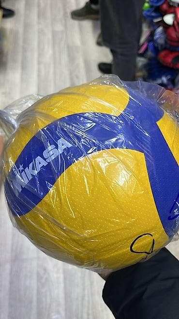 Волейбольный мяч Mikasa (желто‑синий) - Классическая 18‑панельная