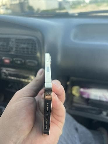 металлическая подставка для ноутбука: IPhone 13 Pro, Серебристый — 2